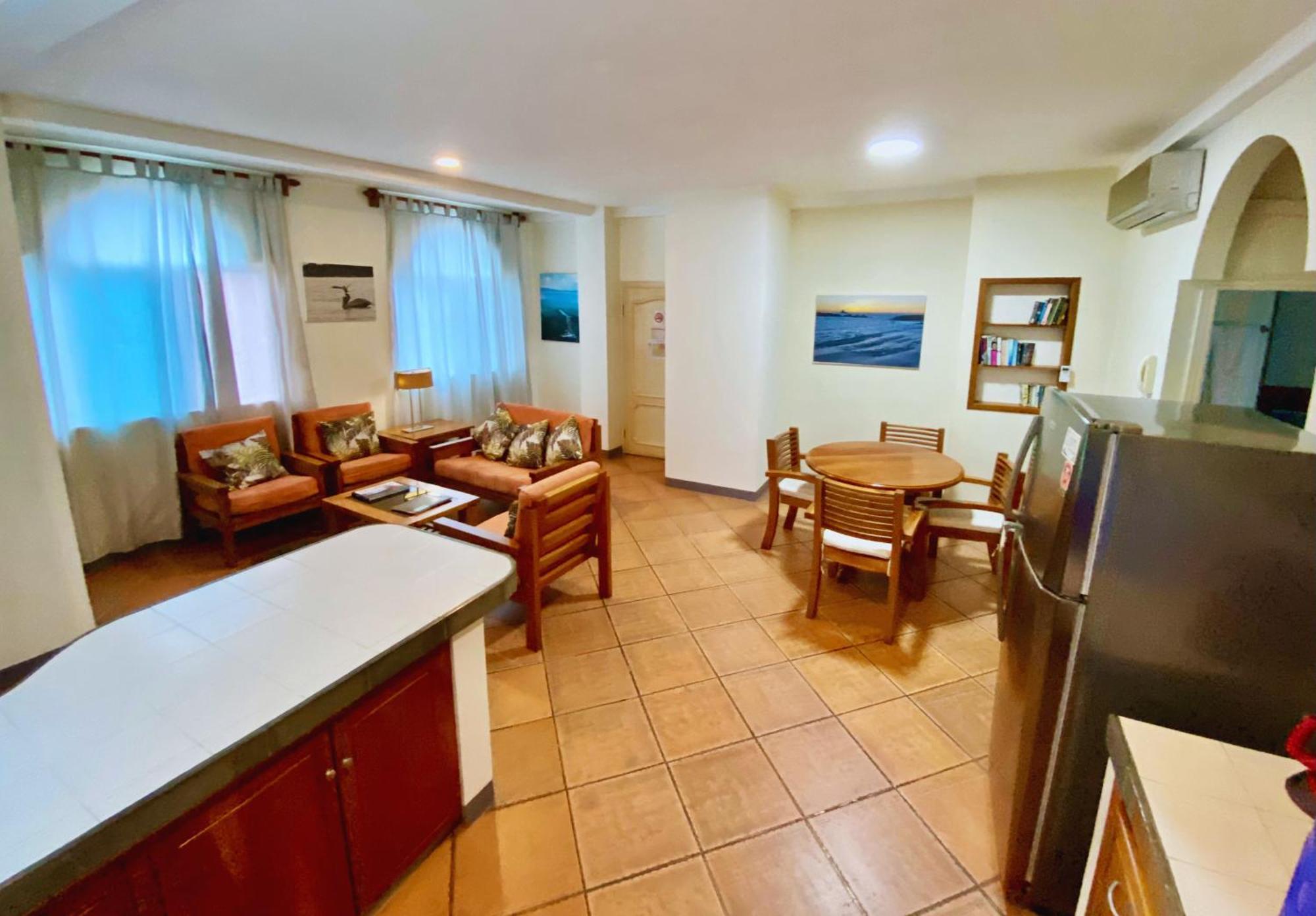 Torre Mar Galapagos Boutique Suites ปูแอร์โตอาโยรา ภายนอก รูปภาพ