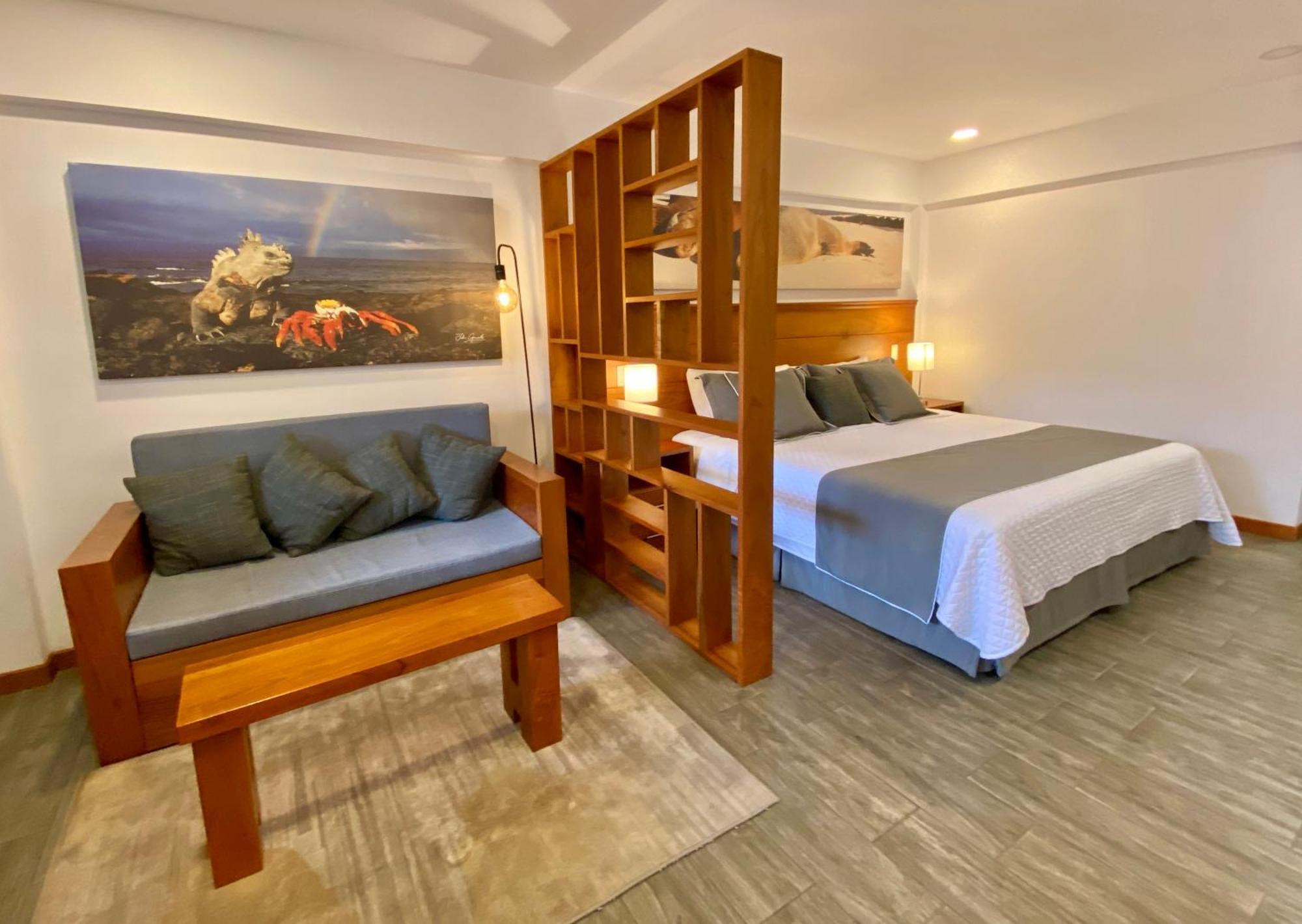 Torre Mar Galapagos Boutique Suites ปูแอร์โตอาโยรา ภายนอก รูปภาพ