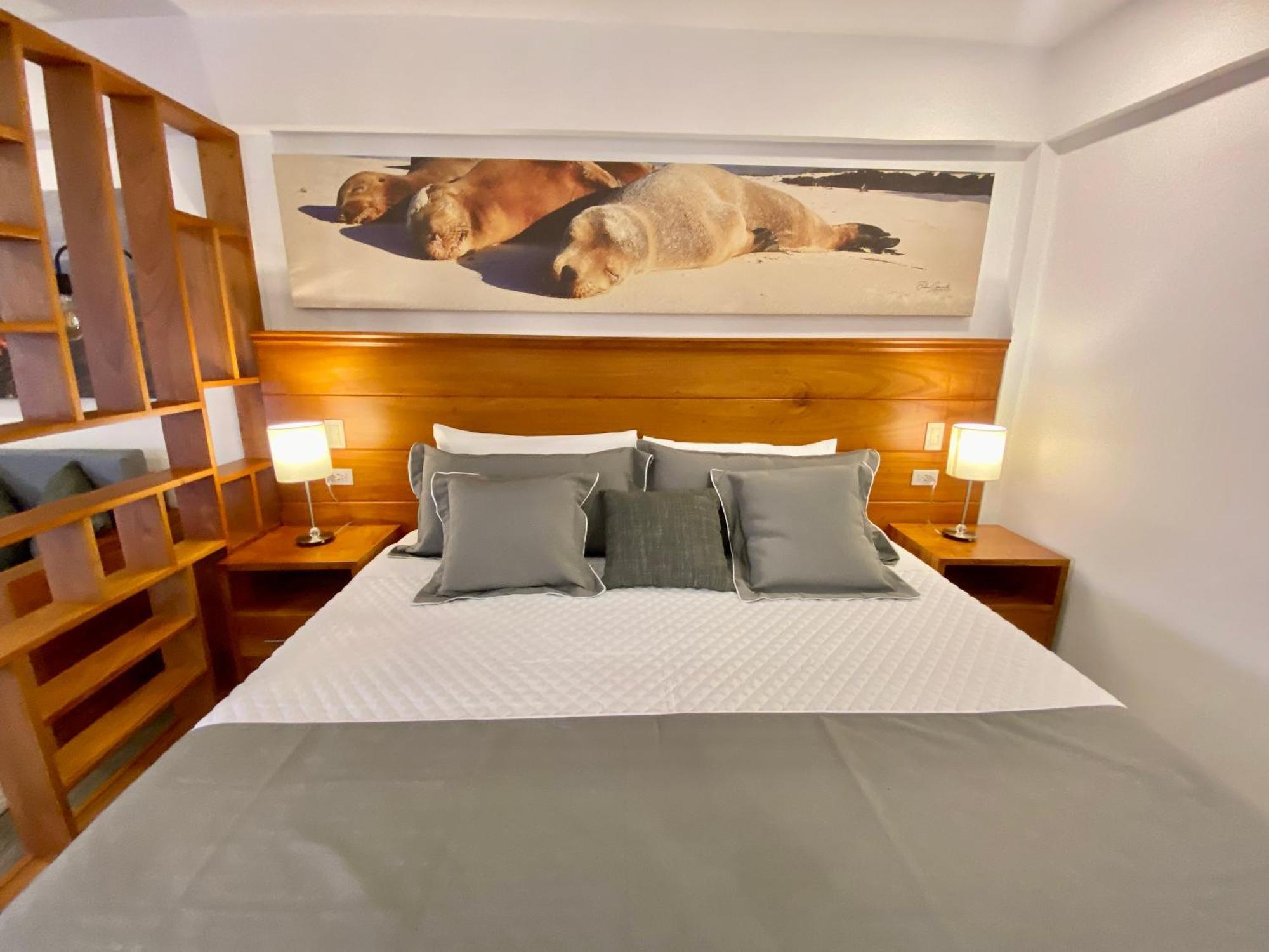 Torre Mar Galapagos Boutique Suites ปูแอร์โตอาโยรา ภายนอก รูปภาพ