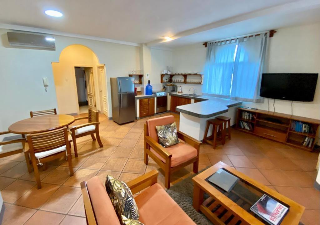 Torre Mar Galapagos Boutique Suites ปูแอร์โตอาโยรา ภายนอก รูปภาพ