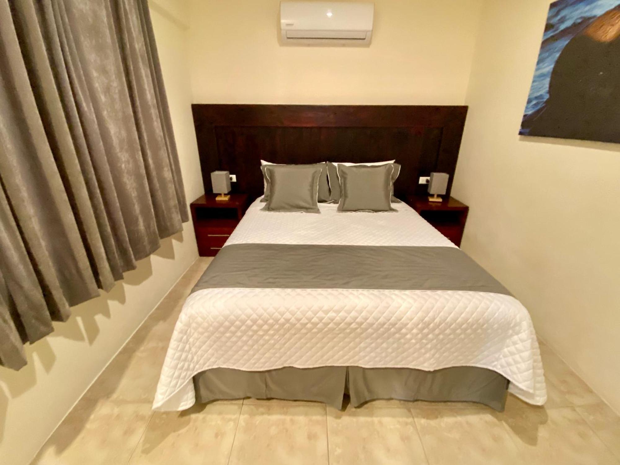 Torre Mar Galapagos Boutique Suites ปูแอร์โตอาโยรา ภายนอก รูปภาพ