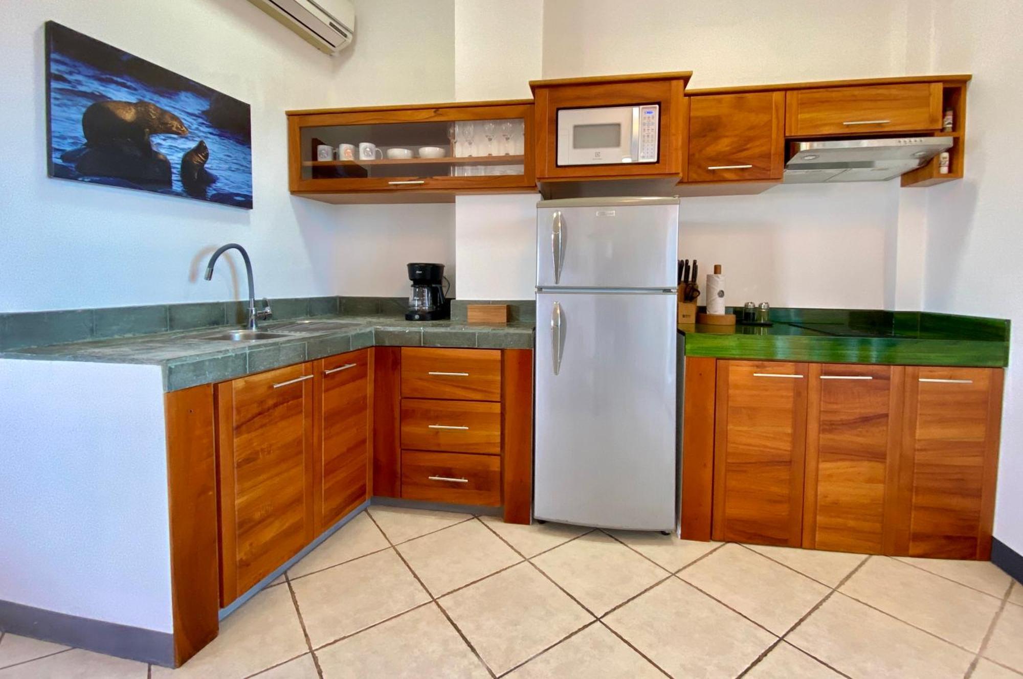 Torre Mar Galapagos Boutique Suites ปูแอร์โตอาโยรา ภายนอก รูปภาพ